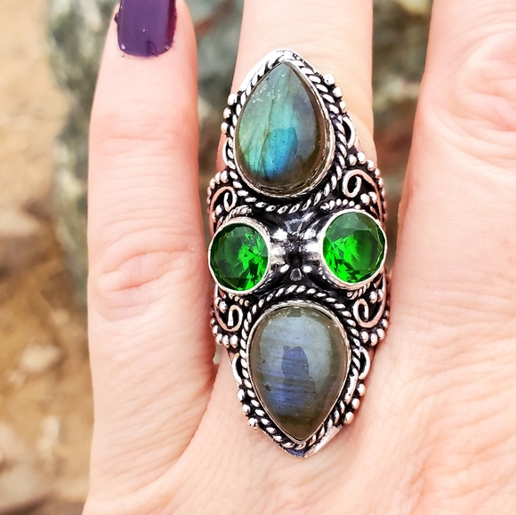 New Oversized Labradorite & Peridot 925 Silver Statement Ring. - Picture 15 of 16